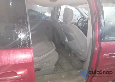 2006 Chrysler Town & Country Lx из США, поврежденный, VIN 1A4GP44R96B752748